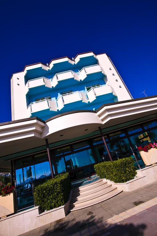 Hotel Levante Беллария-Иджеа-Марина Экстерьер фото